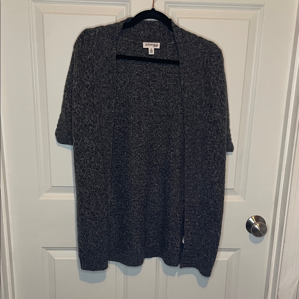 St. John's Bay Women’s Gray Knit Heathered Cardigan EUC size Medium